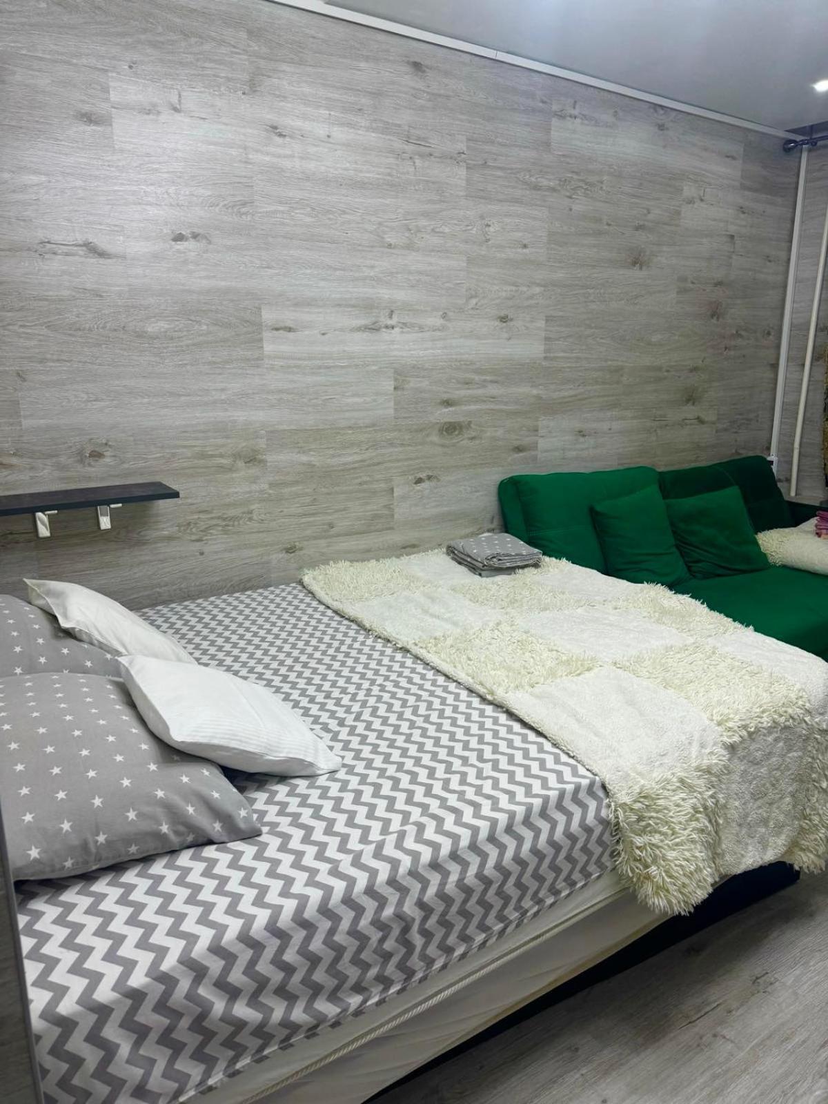 Cozy Good Apartment Kischinau Exterior foto